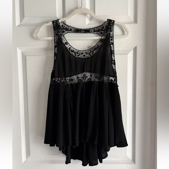 Small Mod Black Tank Top Flowy Crepe Shirt Crochet Lace Boho Layer Summer Flowy - Picture 1 of 2